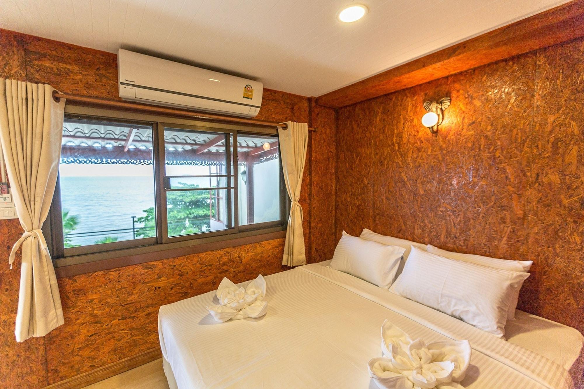 Marina Pantai Jomtien Bagian luar foto