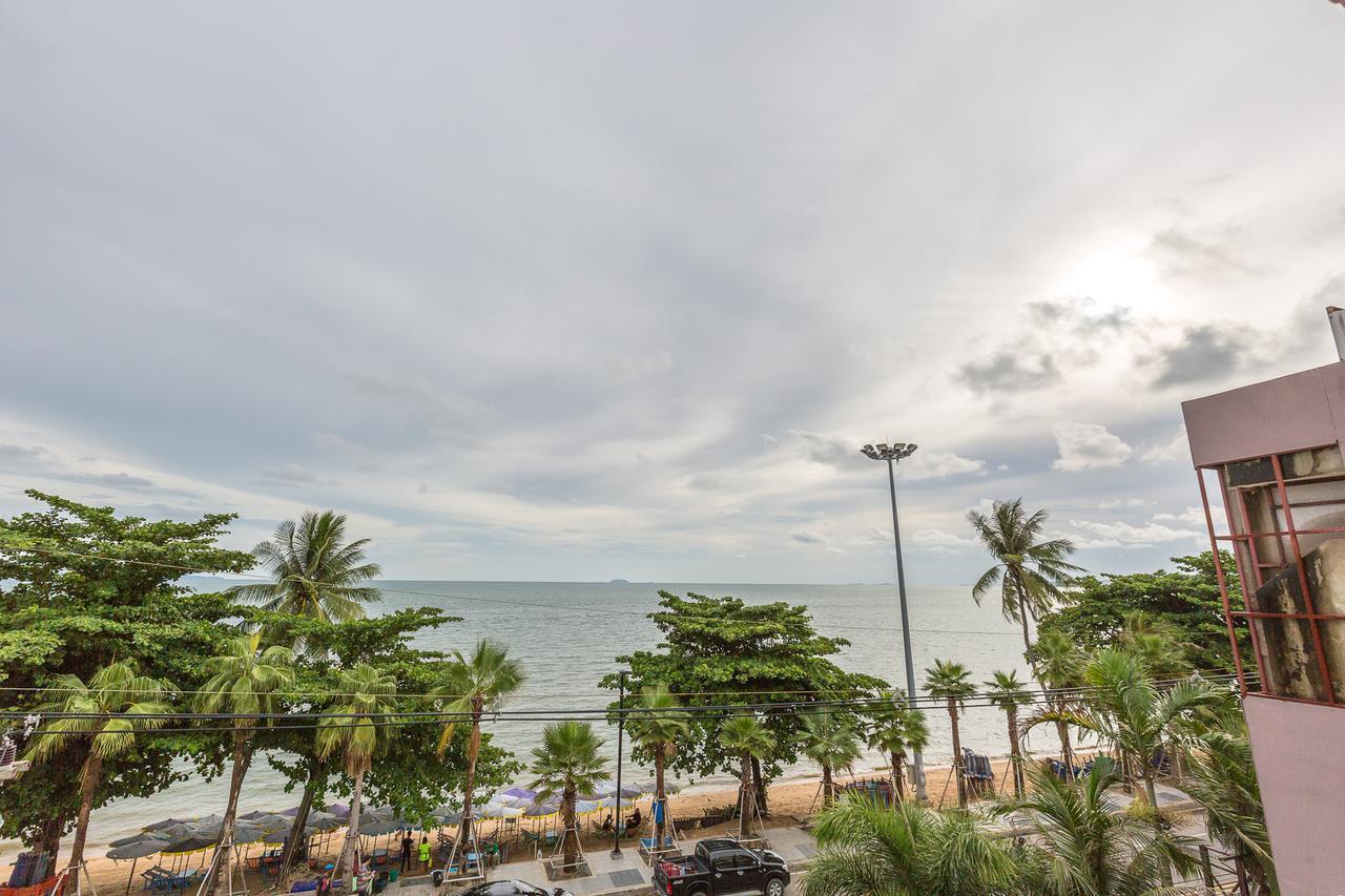 Marina Pantai Jomtien Bagian luar foto